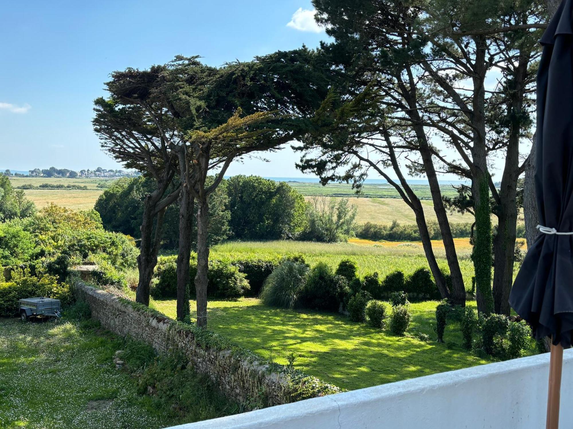 Villa Vieilles Vignes Vue Mer Billiers Exterior photo